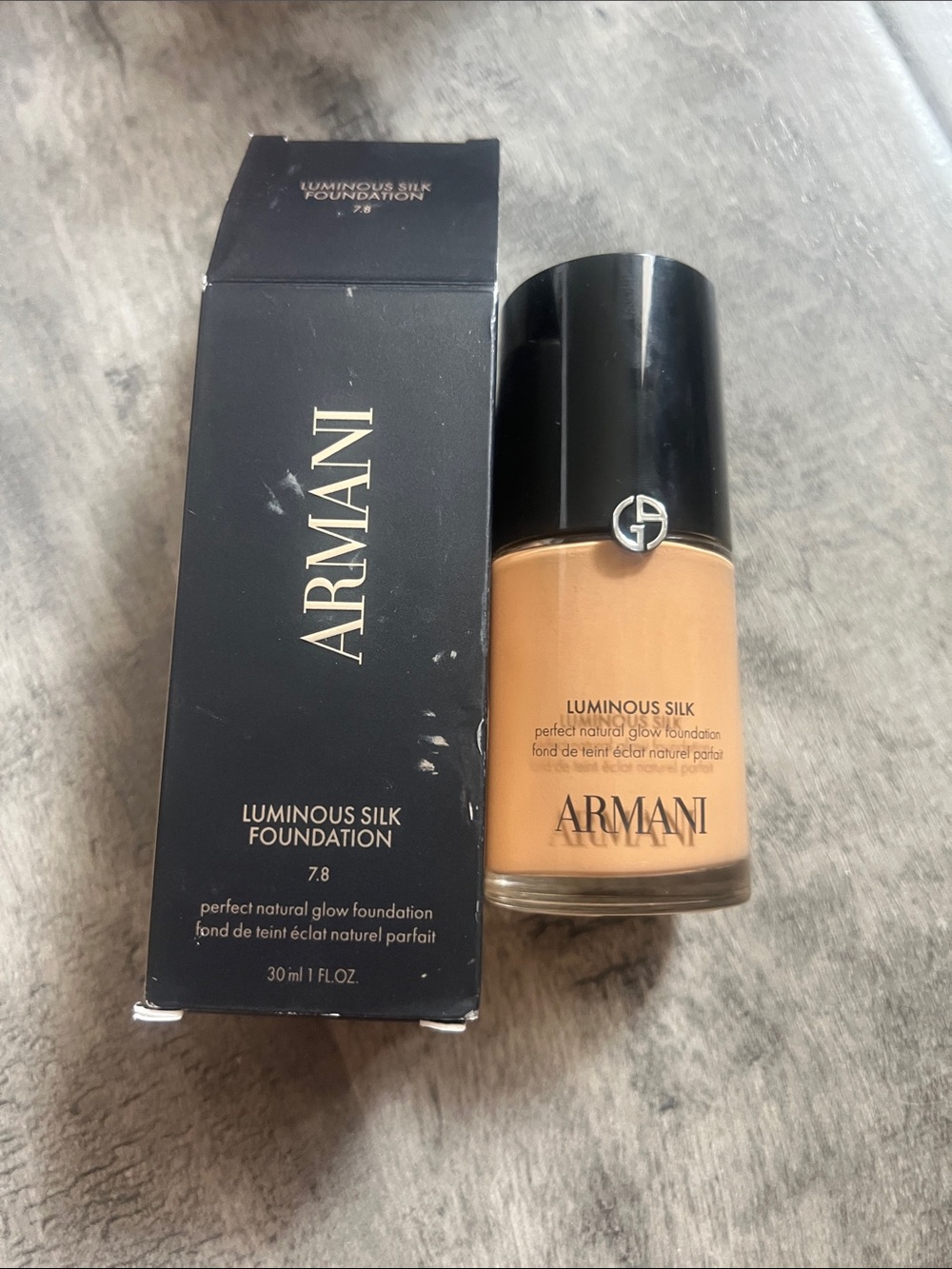 Giorgio Armani Luminous Silk Foundation - Warm Beige